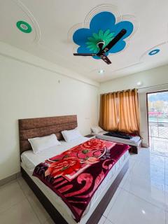 Hotel Lake View Paradise - 2