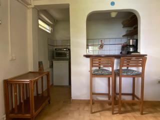 Maison confortable avec jardin au Robert, 40 m², climatisation - 2