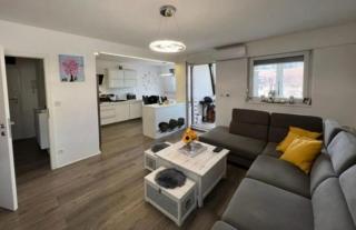 Charming 2 Bedroom Apartment in Heart of Craiova - 4