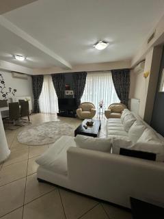 Apartament Modern & Spatios - La 2 minute de Mare - 8