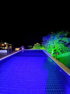 Búzios Prime: Vista Mar, 50m da Praia da Ferradura, 8 suites - 8