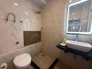 BedChambers Premium Suites, Sector 29 Gurgaon - Gurgaon - 8