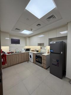 Luxurious 2Bedroom Apartment A-110 - 4