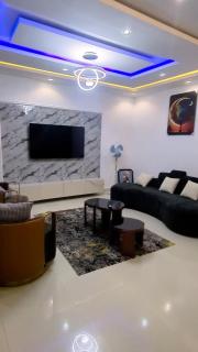 Modern 3-Bedroom Luxury Home in Lekki Phase 1 - 8