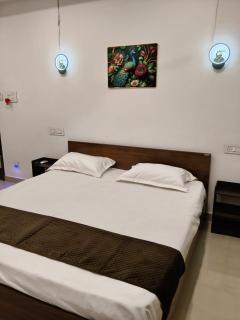 Dhavika stay eat n celebrate - 8