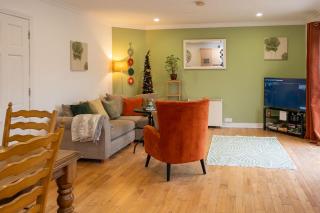 Luxury Apartment in Town Centre BT74 6HR - 6