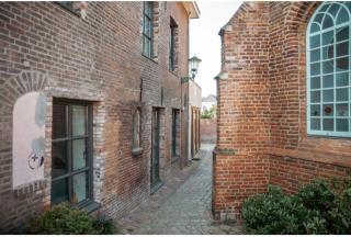 Top location private stay with roof terrace - 8