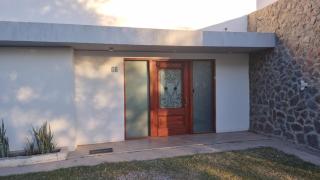 Hermosa casa en barrio privado - 5