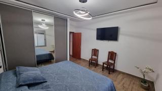 Hermosa casa en barrio privado - 3