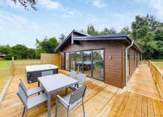 Noahs Retreat - Laceby - 2