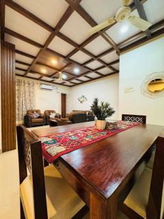 Geminia-Luxury Full House Retreat - 8