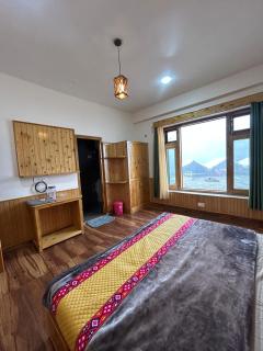 Parashar lake Fogg hill Resort - 0