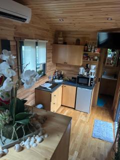 Tiny House indépendante tout confort full équipement adult only-seulement - 8