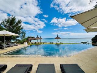 Beachfront Paradise Retreat - 9