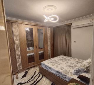 غرفتين و صاله مكيفه بالكامل و حمام و مطبخ مجهز بالكامل - 2