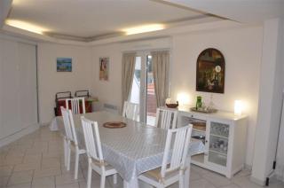 Superbe appartement duplex au centre de TREGASTEL vue sur mer - Réf 745 - 7