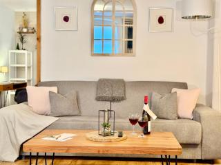 Bergling Apartment im Zentrum • Netflix • Festungsblick • Obst und Wein • - 4