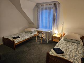 Pokoje w ,,Stajni ,, - 1