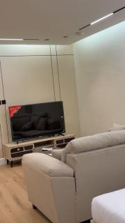 استديو بسرير ماستر وجلسة جانبية - 6