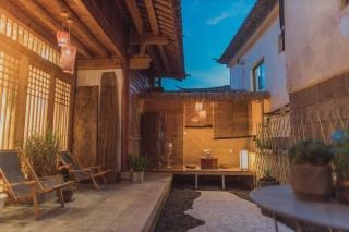 Finding a Courtyard in Shaxi Ancient Town - 8