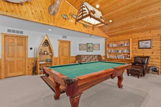 Tall Pines Lodge in Eagle River WI - 5
