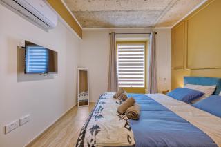 Michael's - 2 bedroom Apartment by Solea Holiday Homes - 1