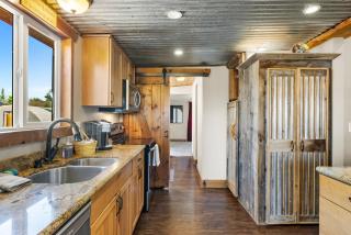 Zebra Ranch 16-guest Compound Mtn Vuspapkl Bal - Granite Dells - 5