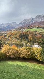Petit cocon indépendant, vue montagne, proche aravis, lac - 1