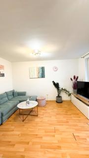 Modern Downtown Apartment Budapest - 8