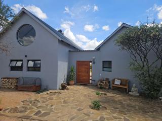 Nature Retreat -Self Catering- near Windhoek Airport - 2