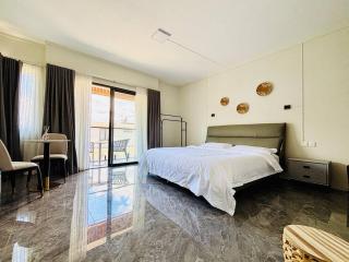 The Bay Apartment - 2