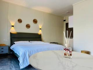 The Bay Apartment - 1