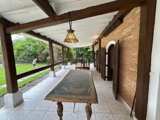 Casa Ampla e Aconchegante em Meio ao Verde - 9