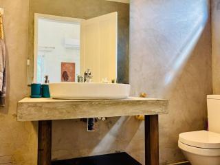 Beachside Holiday Escape Gem - 7