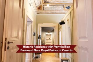 Historic Home with Frescoes near the Royal Palace - 0