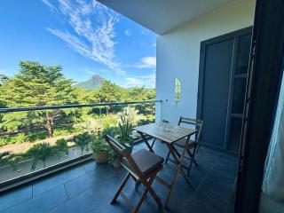 Rooftop Retreat with Sea Views - 9