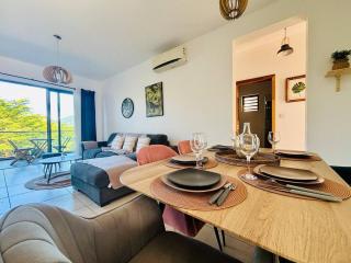 Rooftop Retreat with Sea Views - 7