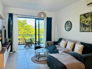 Rooftop Retreat with Sea Views - 4