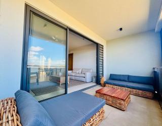 The Sunlit Coastal Retreat - 2