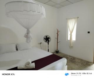 Almond Breeze Cottage - 2