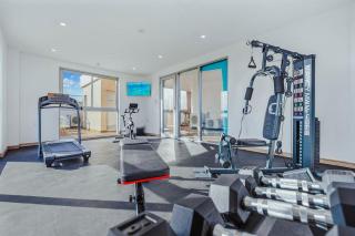 2BR2BA Condo w/ Pool, Gym & Balcony @ Palm Beach - 3