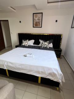 Mandys Guest House - 8