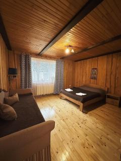 Гуцульська оселя - 2