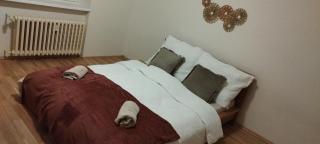 Quiet Apartment Near Prosek Metro, Line C - 6