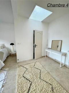 Large 6-bedroom house, close to Lille city center, CHR - 7