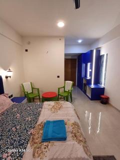 Omaxe La Vista Stays - 8