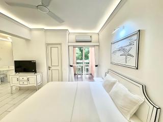 Unique 2D Comic-Style Black & White Stay - 1