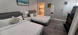 Two Bedroom Serenity with AC- Complimentary Welcome Treats - 6