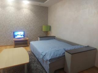 Новобудова біля автостанції,студія - 2