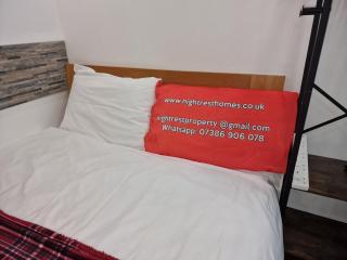 NightRest Homes - Studio Flat - Free Parking - 5 Minutes to Luton airport - 9